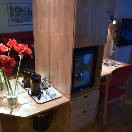 Hotell Arjaeng Bagian luar foto