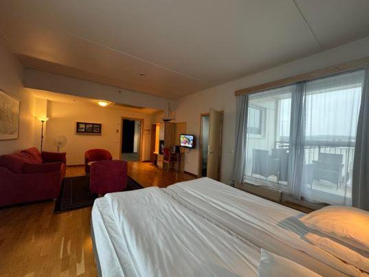 Hotell Arjaeng Bagian luar foto