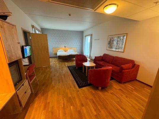 Hotell Arjaeng Bagian luar foto
