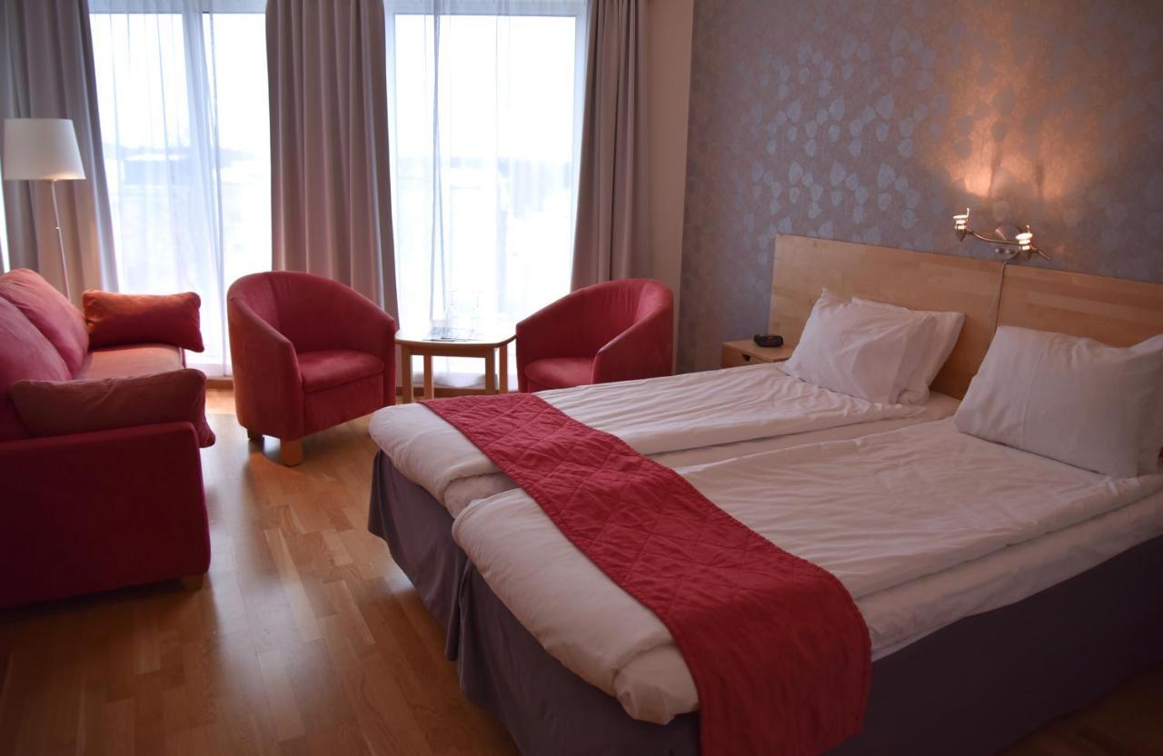 Hotell Arjaeng Bagian luar foto